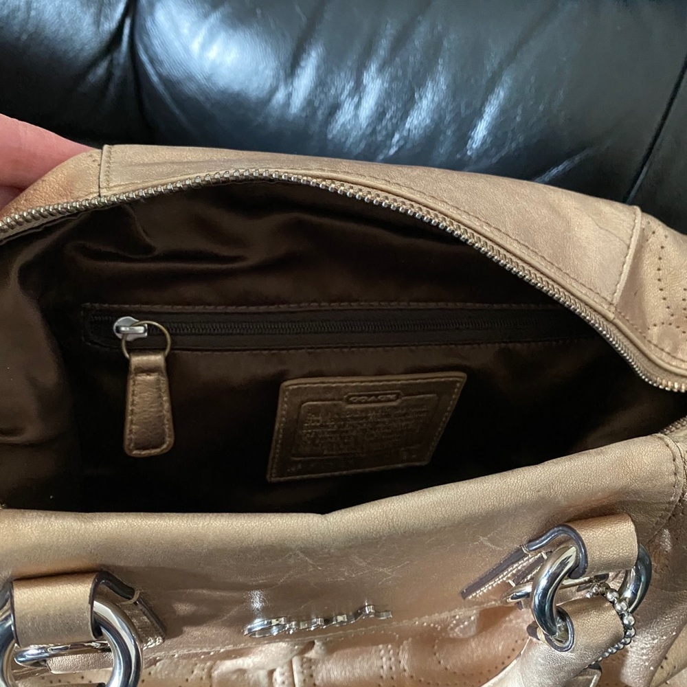 Coach leather signature purse - Picture 4 of 8